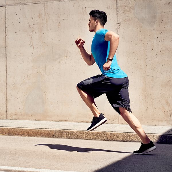 Γρήγορο τρέξιμο vs τρέξιμο μεγάλων αποστάσεων, ποιο σε ωφελεί περισσότερο