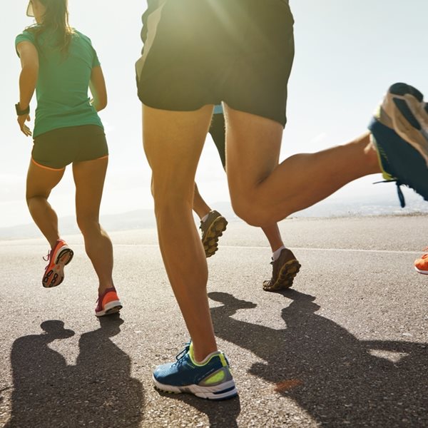 Ιαπωνικό περπάτημα: Τι είναι και γιατί καίει λίπος τόσο γρήγορα