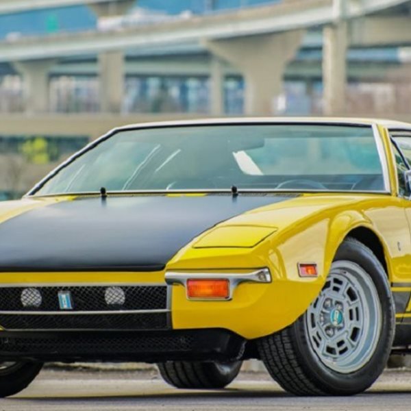 Όλοι γοητεύονται από την DeTomaso Pantera