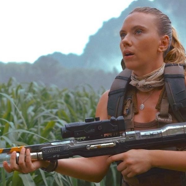 Η Scarlett Johansson τα βάζει με δεινόσαυρους στο πρώτο trailer του Jurassic World Rebirth