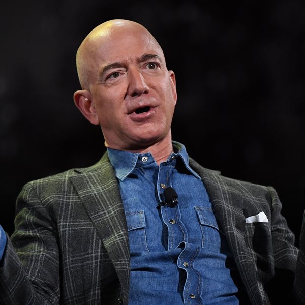 O Jeff Bezos φιλοδοξεί να κάνει smart island τη Νάξο