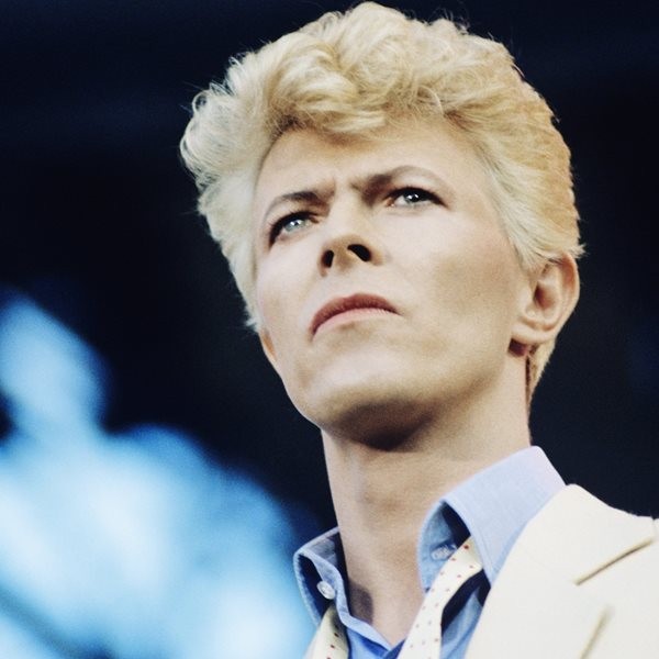 Όταν η Angie Bowie 'έπιασε' τον David Bowie και τον Mick Jagger στο κρεβάτι