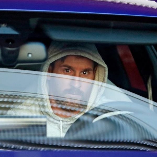 Η απίθανη -και πανάκριβη- συλλογή αυτοκινήτων του Lionel Messi