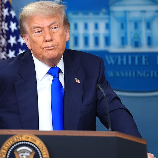 O Donald Trump τώρα αλλάζει και την Coca-Cola-Πώς θέλει να τροποποιήσει τη συνταγή της