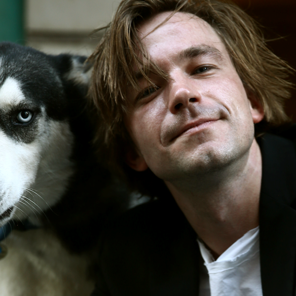 Κάτι μαγικό συνδέει τον Αlexander Petrov με τους ρόλους του