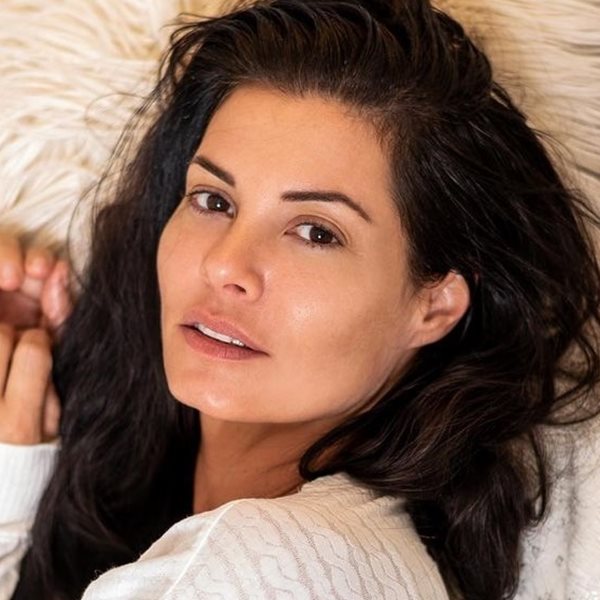 Ο Άγιος Βαλεντίνος και τα σέξι εσώρουχα πάνε πολύ στη Μαρία Κορινθίου