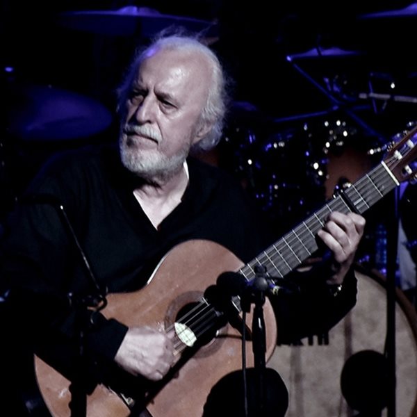 Θλίψη για τον απρόσμενο θάνατο του Νότη Μαυρουδή