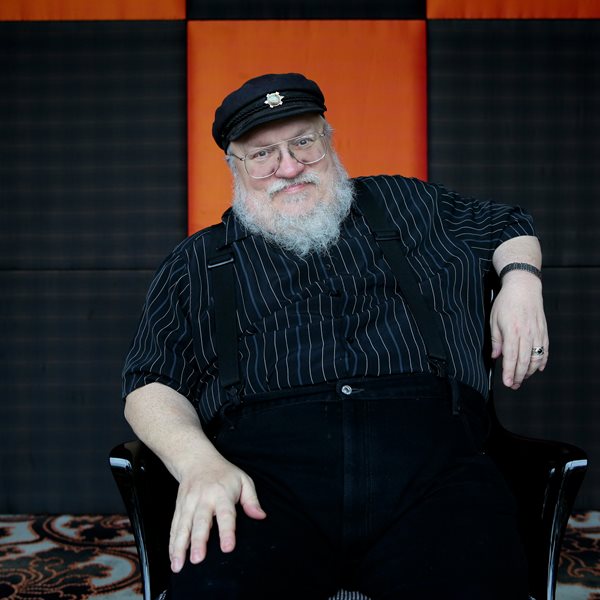 Οι fans του George R.R. Martin ζητούν να μπει φυλακή