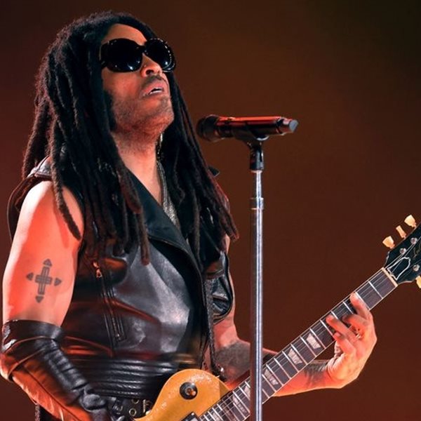Ξέρουμε πού έμεινε ο Lenny Kravitz πριν από τη συναυλία του στο ΟΑΚΑ