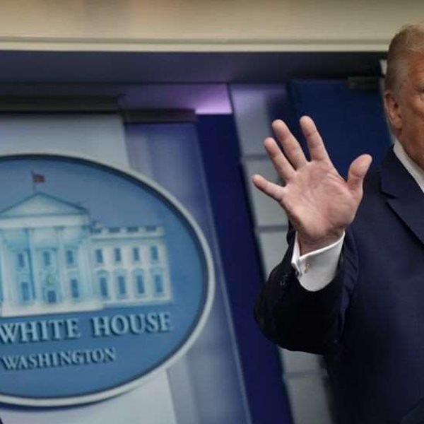 Γιατί ο Donald Trump δεν σταματά να επιτίθεται στην Κίνα