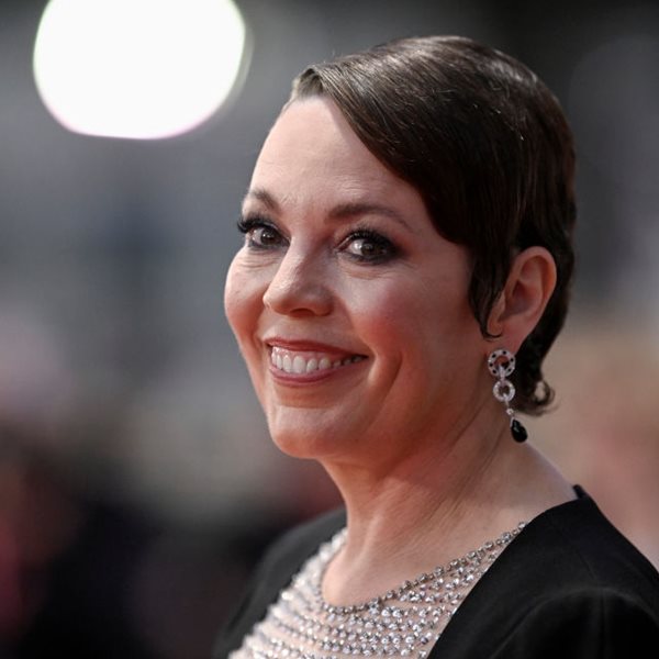 Η Olivia Colman κάτι είχε κλέψει από το σετ του 'The Crown'