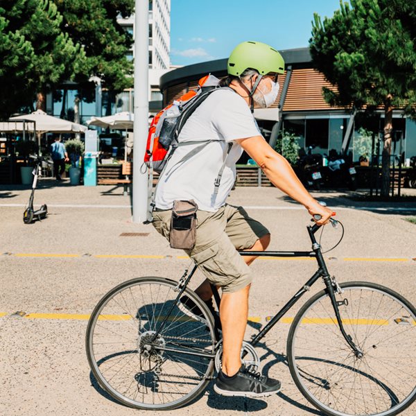Καταργούνται οι μάσκες στους εξωτερικούς χώρους