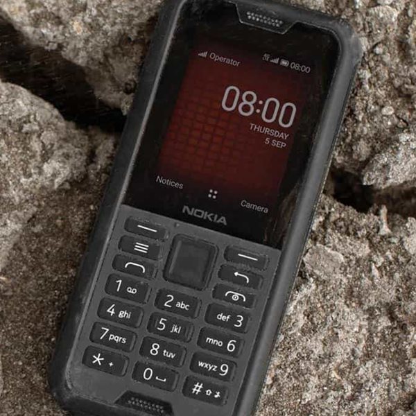 Το Nokia 800 Tough είναι πολύ σκληρό για να πεθάνει