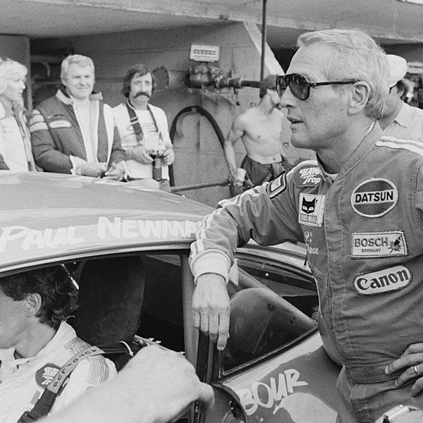 Γιατί ο Paul Newman φορούσε γυαλιά ηλίου στις δημόσιες εμφανίσεις του;