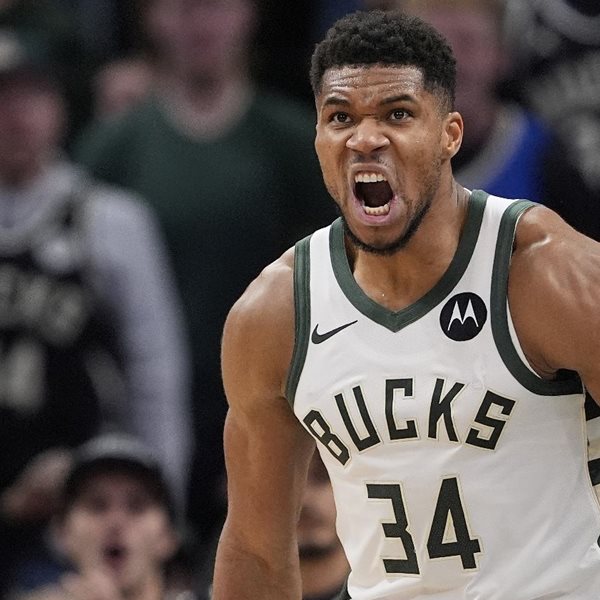 Ο Γιάννης Αντετοκούνμπο ισοπέδωσε τους Chicago Bulls