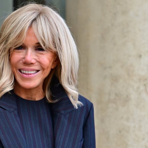 Η Μπριζίτ Μακρόν δεν είναι τρανς: Καταδικάστηκαν για fake news δύο γυναίκες