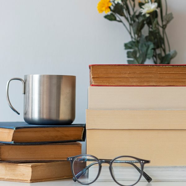 Έλληνες πεζογράφοι που θα διαβάσουμε το Φθινόπωρο