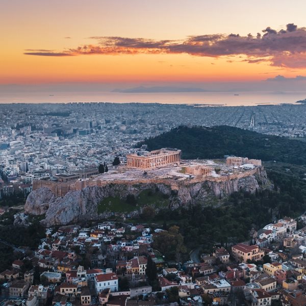 Η Αττική ξανά στην κορυφή των World Travel Awards