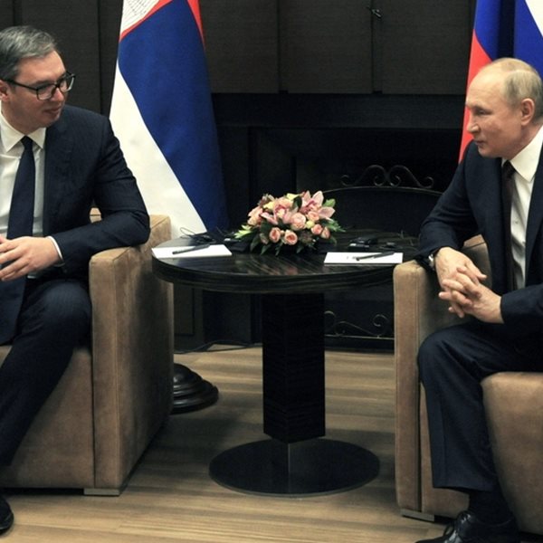 Ο πόλεμος του Putin βάζει δύσκολα στη φιλία Ρωσίας - Σερβίας