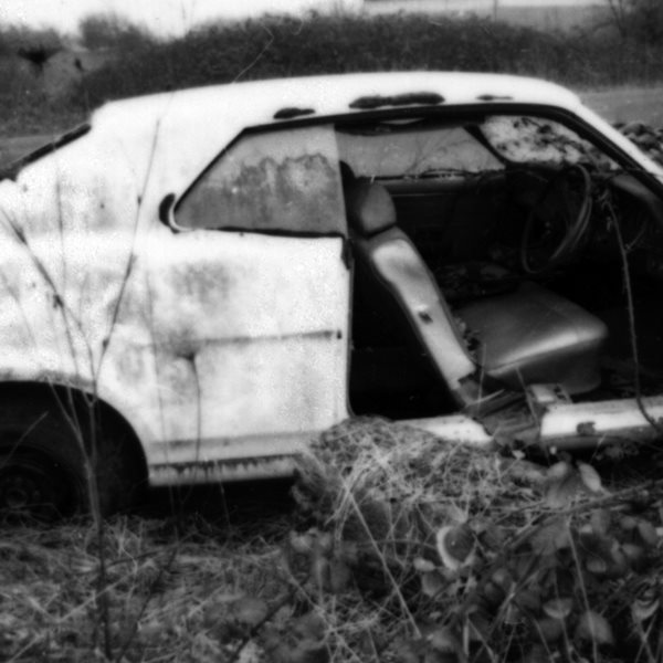 Στη Φουκουσίμα υπάρχει ένα τοξικό 'νεκροταφείο' σπάνιων αυτοκινήτων