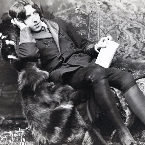 Όταν ο Oscar Wilde οδηγήθηκε στη φυλακή για απρέπεια