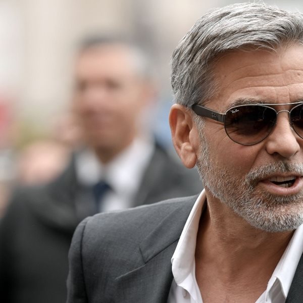 O George Clooney φορά το ίδιο κοστούμι εδώ και 20 χρόνια