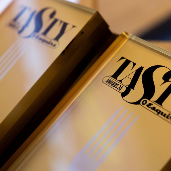 Tasty Awards 2024 x Esquire: Τα πιο δημοφιλή εστιατόρια και μπαρ της Αθήνας