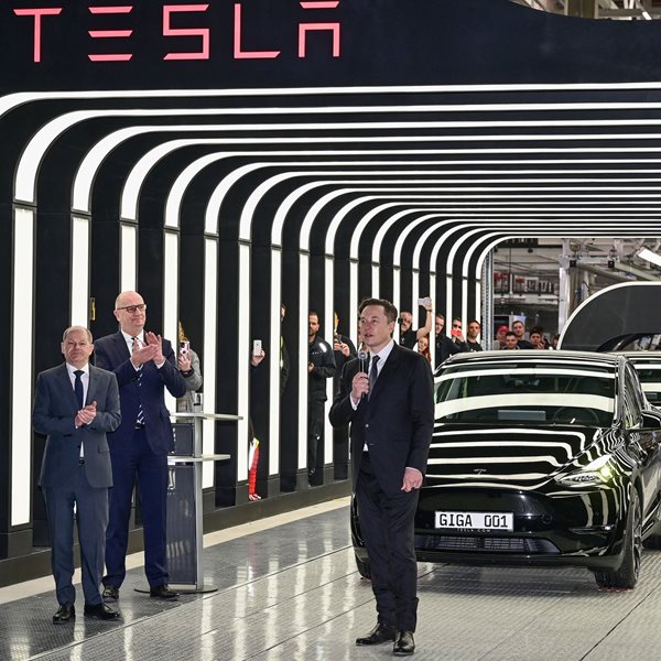 Όταν ο Elon Musk έλεγε ότι το Tesla Semi θα άλλαζε τον κόσμο των μεταφορών