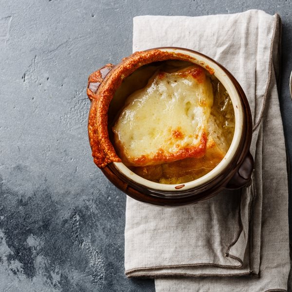 Η κρεμμυδόσουπα στα καλύτερά της