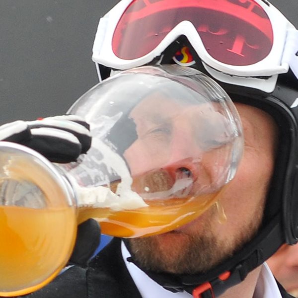 Στη Γερμανία προσφέρουν δωρεάν εισόδημα 1200 ευρώ