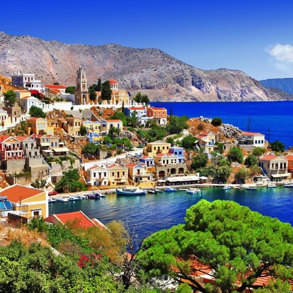 H Ελλάδα στους δημοφιλέστερους ταξιδιωτικούς προορισμούς, σύμφωνα με την Google