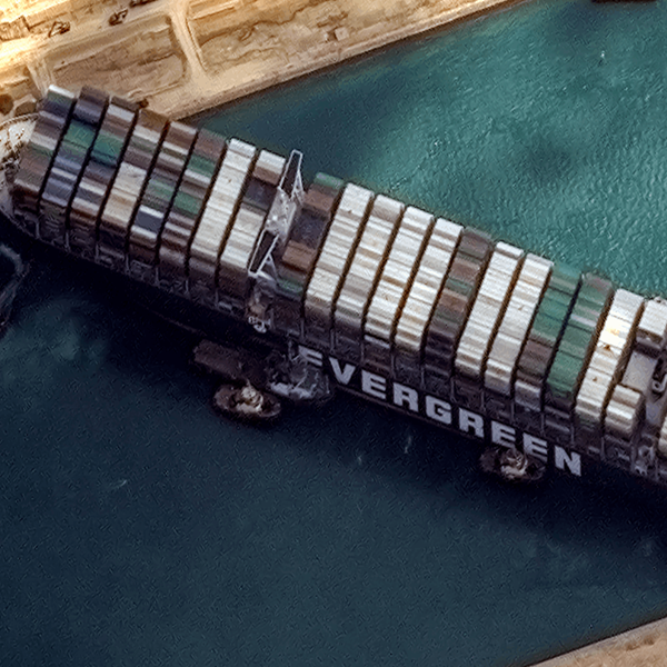 Τι πραγματικά συνέβη με το Ever Given στη Διώρυγα του Σουέζ