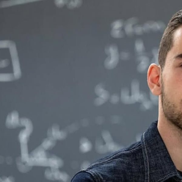 Έλληνας φοιτητής ανακάλυψε δύο μακρινούς γαλαξίες