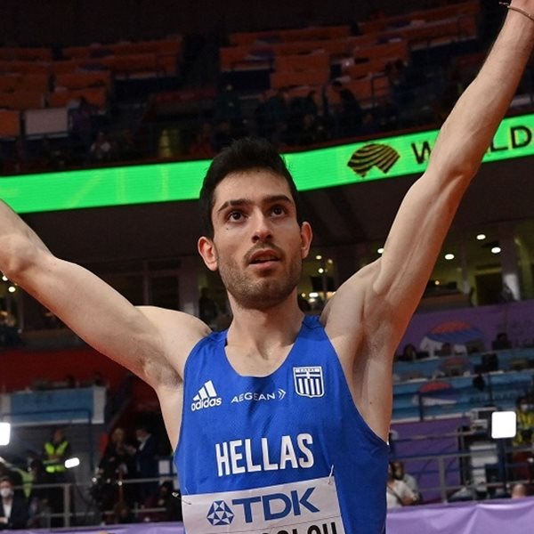 O Μίλτος Τεντόγλου επέστρεψε με 'σάπιο μετάλλιο' στην Ελλάδα