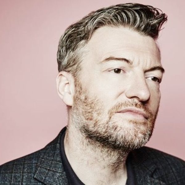 Το Death To 2020 των Charlie Brooker και Netflix ξορκίζει το κακό