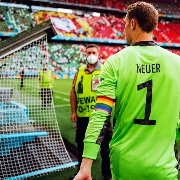 Ο Manuel Neuer και το πρόβλημα με την UEFA