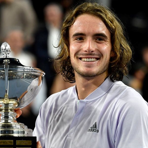 Στέφανος Τσιτσιπάς: Κόντρα στον Novak Djokovic για την κούπα του Roland-Garros