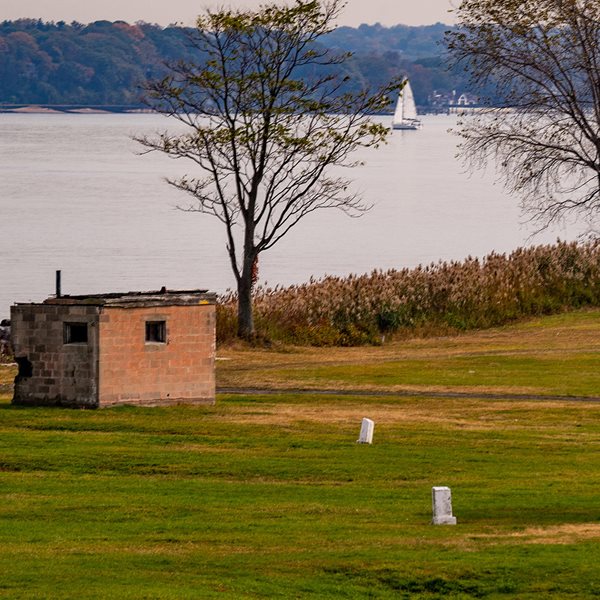 Hart Island: Το νησί των χαμένων ψυχών στη Νέα Υόρκη