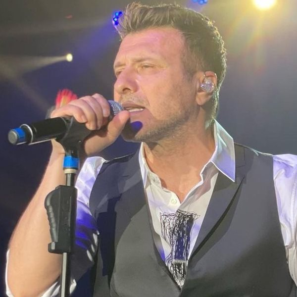 Αυτό είναι το χειρόγραφο μήνυμα της stalker του Γιάννη Πλούταρχου