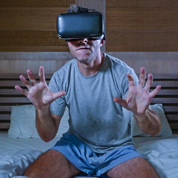 VR πορνό, η νέα παροχή των πολυτελών ξενοδοχείων