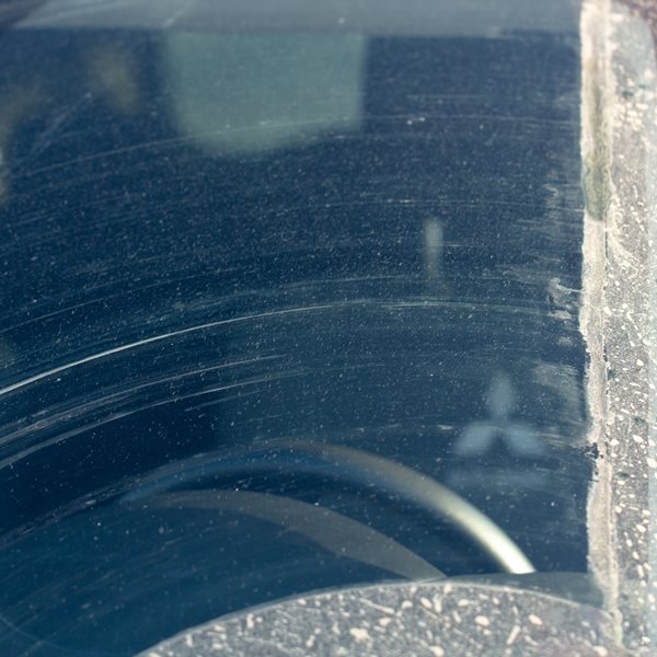 Πώς ξεπλένεται η στάχτη στο αυτοκίνητο και τι πρέπει να αποφύγεις