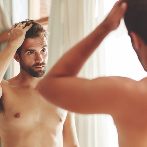 Τι σχέση έχει η τριχόπτωση με τον κορονοϊό