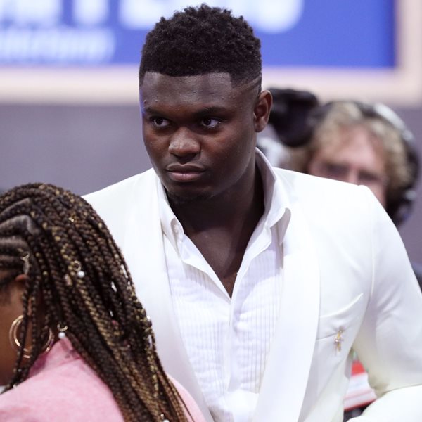 Το off white σμόκιν του Zion Williamson