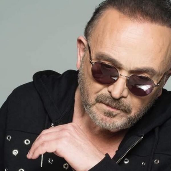 Ο Σταμάτης Γονίδης έκανε το μονοδοσικό εμβόλιο 'γιατί δεν έχει μέσα τον χιμπαντζή'