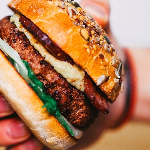 3 απροσδόκητα burgers για νόστιμο Σαββατοκύριακο