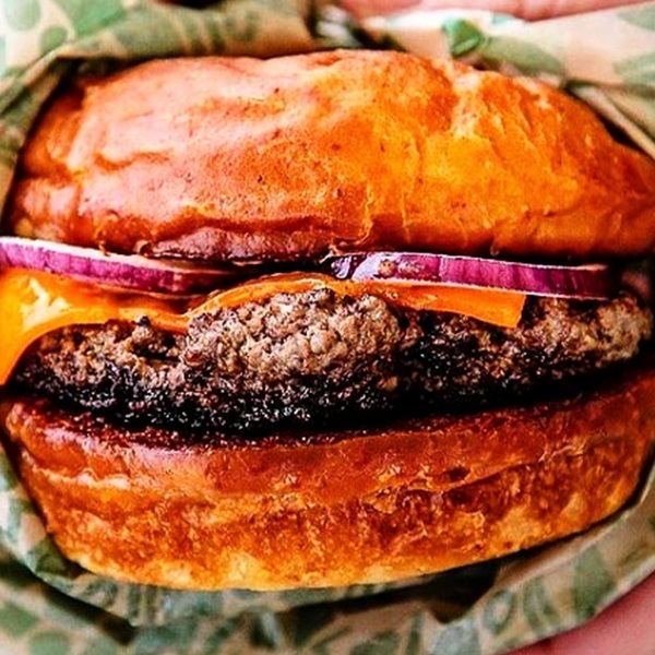 Θα έπαιρνες ποτέ burger σε ένα high-end εστιατόριο;