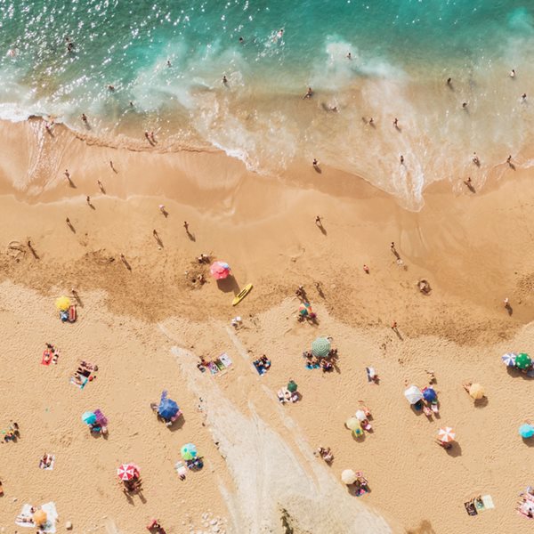 Οι υψηλές θερμοκρασίες δεν μειώνουν την ταχεία εξάπλωση του κορονοϊού