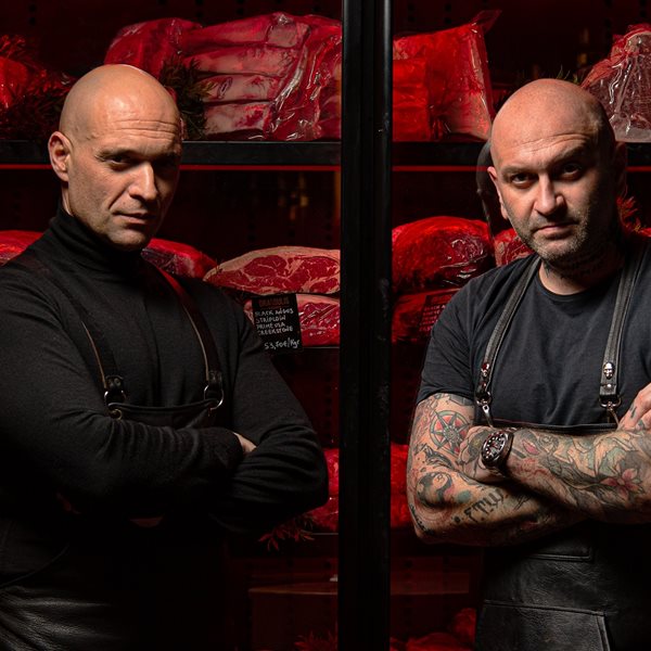 Τα Drakoulis Dry & Raw στην εποχή του Δημήτρη Κατριβέση