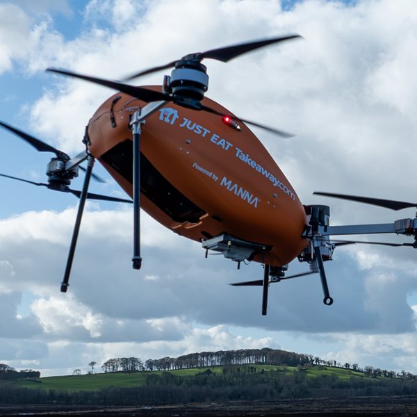 Delivery με drone: H start up που νικά τους κολοσσούς