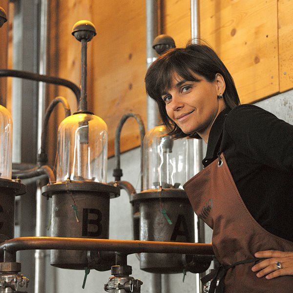 H Elisabetta Nonino και η απόσταξη παράδοσης